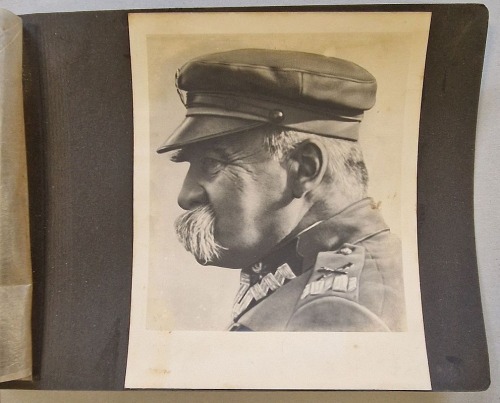 [Fotografia 15] Portret z lewego profilu - Józef Piłsudski Pierwszy Marszałek Polski