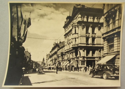 [Warszawa] Ulica Nowy Świat 1939 [odbitka ok 1945-51?]